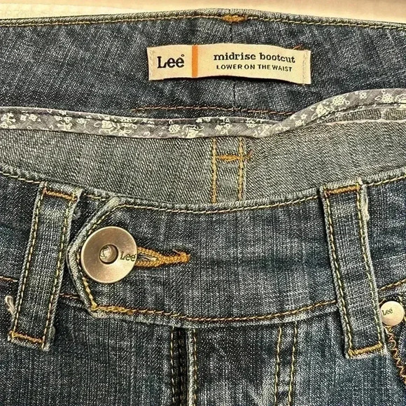 Lee Woman Midrise Lower on the waist jeans Size 10 - Picture 4 of 8